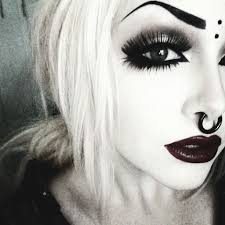 Pin By Amsel Verene On Eyebrows In 2019 Gothic Eye Makeup Gothic Makeup Dark Makeup