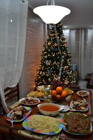 New Year Traditions That Give Spark To Filipino Homes The Philippine Online Chronicles New Years Traditions Traditional Filipino