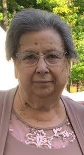 Linda Roldan's Instagram, Twitter & Facebook