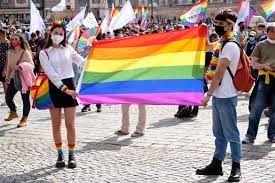 Spiace per gli antiprogressisti anti lgbti, ma devono farsene una ragione. Omofobia Contro Il Ddl Zan Arriva La Legge Delle Destre Il Manifesto