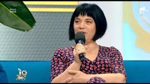 Tusea seaca, cunoscuta si sub denumirea de tuse uscata, nu produce flegma sau mucus. Tusea SeacÄ Poate ApÄrea In Cadrul InfecÈiilor Respiratorii Dar Èi La Expunerea La Fumul De ÈigarÄ Youtube