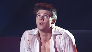Für die nächste show trainiert er jetzt in seiner heimatstadt erding. Let S Dance Star Simon Zachenhuber Tranen Im Training Doch Der Ruckhalt Der Zuschauer Ist Uberwaltigend Bunte De