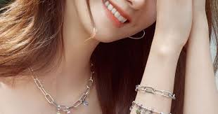 yoona pandora 2020 promotion high summer collection girls generation mode wanita selebritas