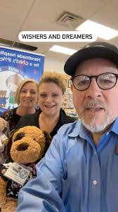 Gavin Johns's Instagram, Twitter & Facebook