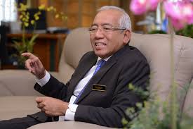 Spm tindakan pasca banjir di pantai timur yb dato seri mahdzir khalid 21 jan 2015. Dbp Menuju Ke Arah Penerbitan Digital Mahdzir Mynewshub