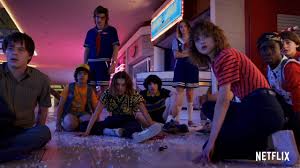 Major stranger things 3 spoilers ahead. Stranger Things Der Erste Trailer Zeigt Das Neue Monster Tv Bild De