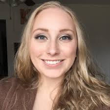 Amber Widhalm's Instagram, Twitter & Facebook