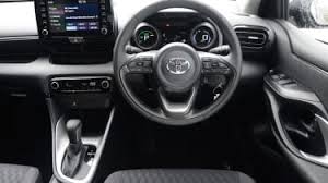 The detailed car comparison of honda jazz and toyota yaris, based on price, specifications & other features is shown below. Honda Jazz Vs Toyota Yaris Auto Express