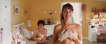 Nude video celebs » Lyndsy Fonseca sexy - Kick-Ass (2010)