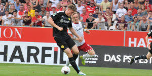 Die atmosphäre wurde hitziger, die zweikämpfe bissiger. Rot Weiss Essen Patzt In Ahlen Bvb Baut Vorsprung Aus Mspw Media Sportservice