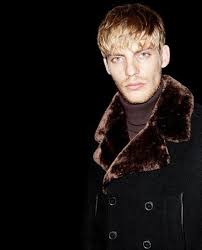 Check spelling or type a new query. Manteau Militaire Croise A Col Facon Fourrure Et Details Cuir The Kooples Homme Military Pants Military Men Men