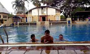 10 Kolam Renang Di Cikarang Murah Yang Baru Bagus Harga Tiket Masuk Untuk Umum Indoor Indah Terbaik Dan Terbesar Jejakpiknik Com