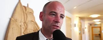 Måste alla advokater bli delägare?