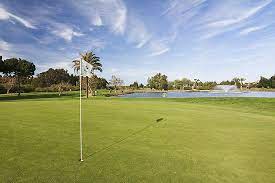 As of the 2010 census, league city's population was 83,560, up from 45,444 at the 2000 census. Campo De Golf De Isla Canela Aufnahme Von Club De Golf Isla Canela Tripadvisor