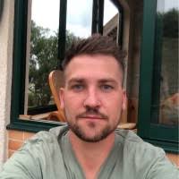 100+ profils pour “Kula”