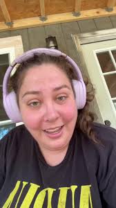 #stitch with @Tracy Burchfield can we finally talk about what it’s actually  like being a tall girl growing up in a sport that allows egotistical daddy  ball coaches to thrive. Also: private hitting ...