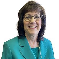 Stephanie Weise's Instagram, Twitter & Facebook