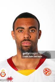 Ian Shipp's Instagram, Twitter & Facebook