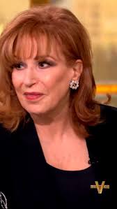 Nathan Lane did not show up empty-handed for Joy Behar’s birthday. 👀😂