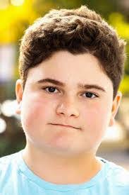 Piper Wallace's Instagram, Twitter & Facebook