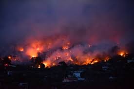 Attica, evia (cu excepţia skyros), kythera, fokida, fthiotida, magnisia, larissa (sterea şi tesalia), achaia, corint, argolida, arkadia şi lakonia în. Incendiu Grecia 2018 Imaginile Groazei StaÅ£iunea Mati Pur Si Simplu Nu Mai ExistÄƒ