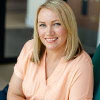 Alyson Hancock's Instagram, Twitter & Facebook