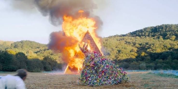 Folk Horror at Home and Abroad in Ari Aster's Midsommar - Horror Movie -  Horror Homeroom