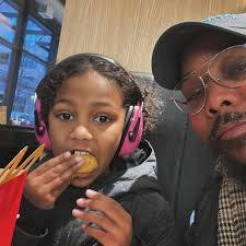 Quincy Richardson's Instagram, Twitter & Facebook