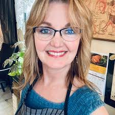 Kimberly Souders's Instagram, Twitter & Facebook