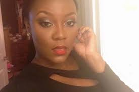 Professora pára trânsito para fazer sexo oral a aluno menor