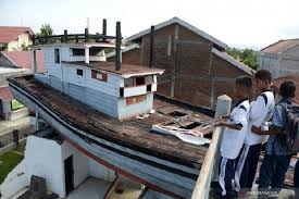 4,27 lu, 127 bt 83 terjadi pukul 15:17:43. Tsunami Aceh 2004 Dipicu Gempa Tektonik Bukan Ledakan Nuklir Antara News