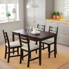 La déco de la maison vous titille ou vous passionne ? Lerhamn Table Et 4 Chaises Brun Noir Vittaryd Beige Ikea