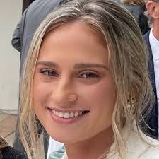 Olivia Sherman's Instagram, Twitter & Facebook