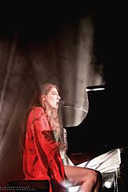 Birdy Let It All Go Piano Birdy 05 05 2016 Live Music Hall Koln Birdy Singer Birdy Live Music