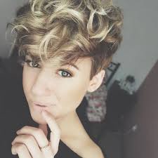 fresh lockige frisuren kurz kurze haare locken kurze haare dauerwelle steckfrisuren kurze haare