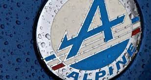 Inspired by the world of motorsport, the timepiece. Alpine F1 Team