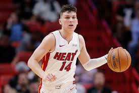 These 10 nba rookies disappointed, but what can we learn about their futures? Nba 2020 Rookie Of The Year Rankings Zion Ja Lead Race