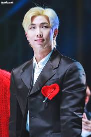 14.12.2019 · what bts' ear piercings in 2019? Bts S Dorm Life Has Taught Leader Rm How To Deal With His Sleepy Teammates Koreaboo