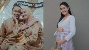 Mungkin sedikit coretan tentang pengalaman mengandung anak pertama yang akan kami kongsikan sebentar lagi dapat membantu anda. Ana Riana Bagikan Pengalaman Hamil Anak Pertama Begini Jawaban Bijaknya Disebut Lebay Dan Manja Tribun Solo