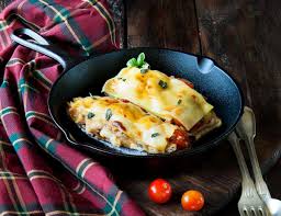 Descubre cómo quitarles el amargor y que te 4 maneras de cocinar berenjenas. Berenjenas Rellenas De Pollo Y Gratinadas Con Queso Receta Facil Y Rica La Cocina De Frabisa