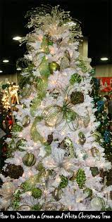 37+ awesome silver and white christmas tree decorating ideas. How To Decorate A Green And White Christmas Tree White Christmas Trees White Christmas Tree Christmas Tree