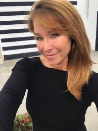 Sending Love with a. Random Selfie😘