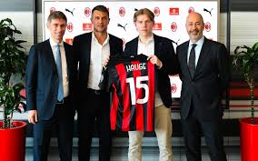 Jens petter hauge (born 12 october 1999) is a norwegian professional footballer who plays as a winger for german bundesliga club eintracht frankfurt on loan from milan and the norway national team. Jens Petter Hauge Reacts After Sealing Milan Move The Best Will Come Now
