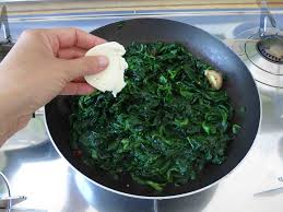 Maybe you would like to learn more about one of these? Spinaci Filanti Ricetta Spinaci Filanti In Padella Il Cuore In Pentola