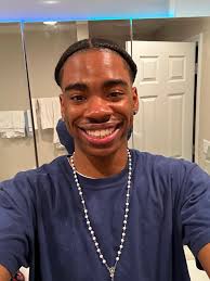 Cameron Butts's Instagram, Twitter & Facebook