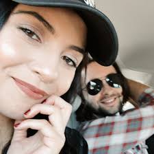 asking him to cover my shift 🍸