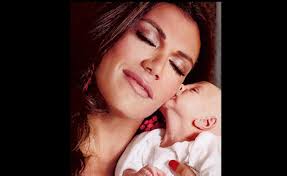 Florencia de la V, la mamá del año