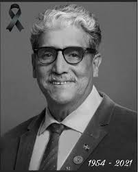 La familia #zoodom se une a la tristeza que embarga a la familia de nuestro  apreciado Dr. Sigfredo Frías. Un ser humano extraordinario: padre, amigo,  veterinario ejemplar, presidente del Colegio Dominicano de