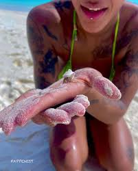 Yinka Bokinni Sexy Tits and Ass Photo Collection - Fappenist