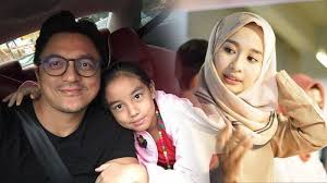 Resmi Bercerai Engku Emran Posting Hal Ini Mantan Suami Laudya Cynthia Bella Bahas Ayah Anak Halaman All Tribun Sumsel